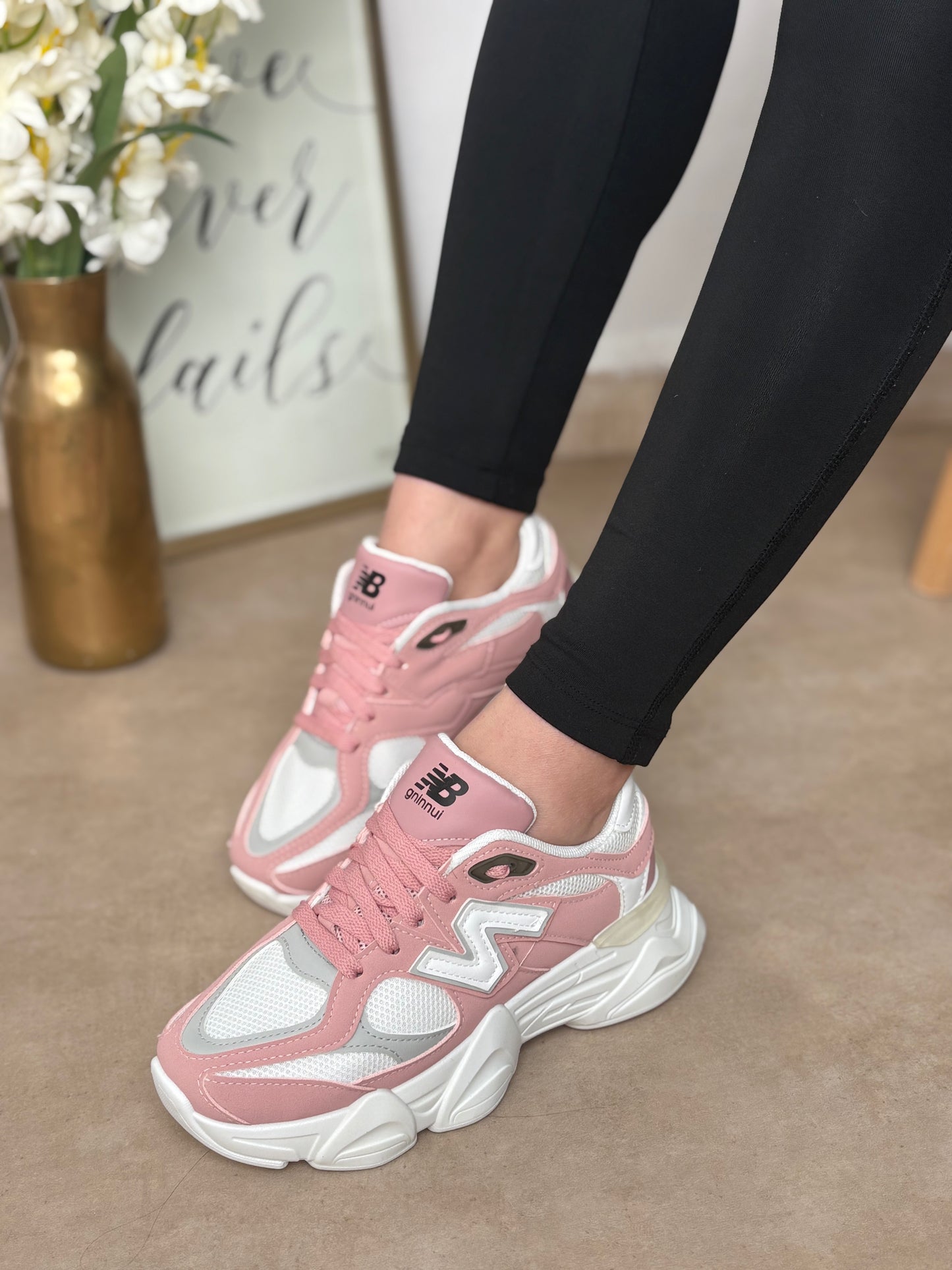 NEW BALANCE 2026